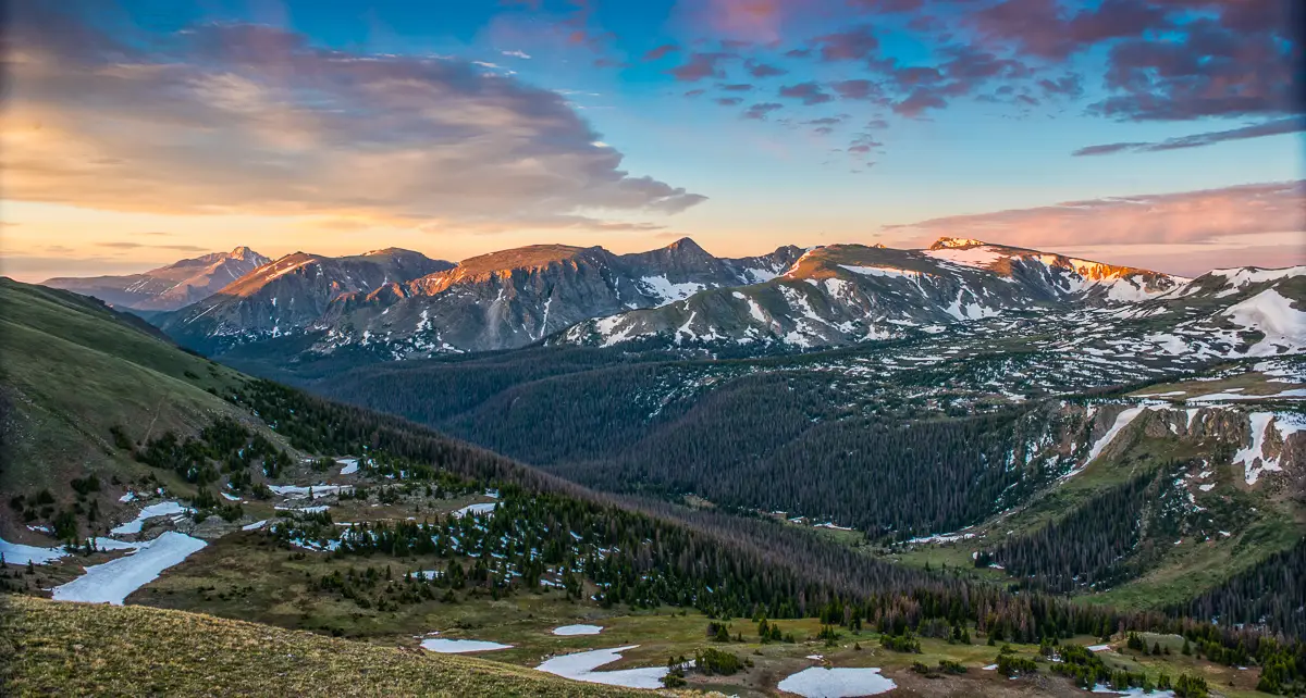Gore Range Overlook sunrise on Trail Ridge Road in Rocky Mountain National Park